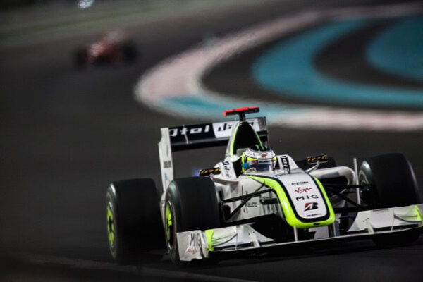 mar-Button_2009_Abu-Dhabi_07_PHC_Medium_3329edd5-9128-4f4e-9b3b-949fa5b56009